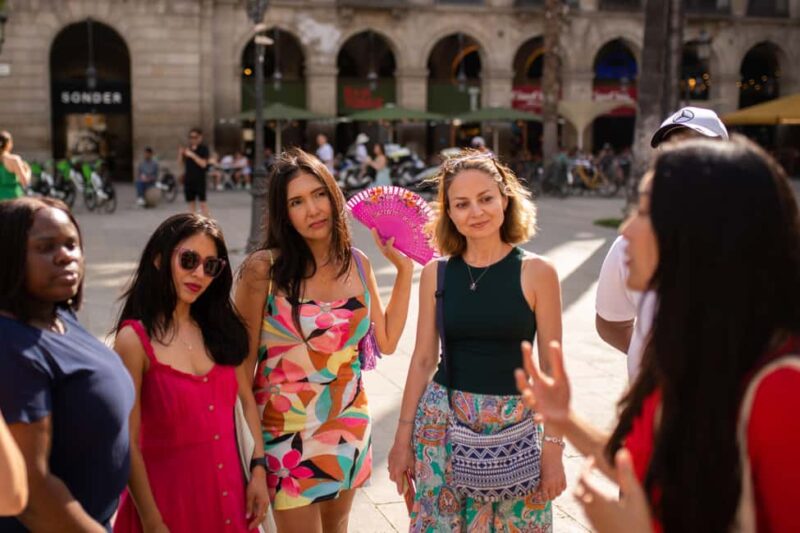 PRIVATE Barcelona Walking Tour: Old Town & 10+ Hidden Gems - Walking Through El Born’s Charm and History