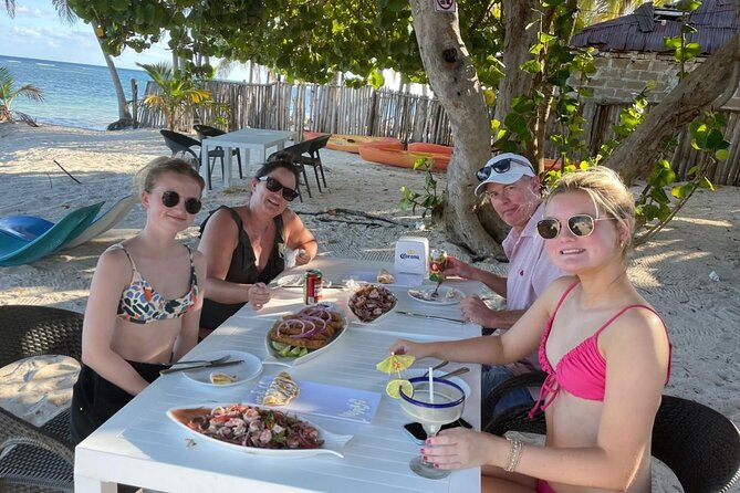 Private beach, all inclusive. - Food and Drinks: Mexican Flavors and Refreshments