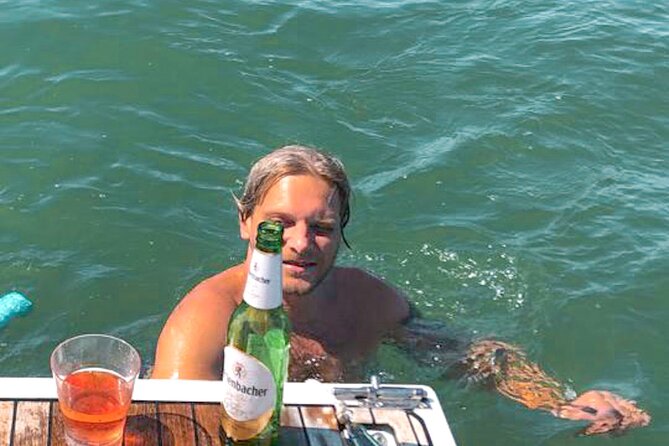 Private Beach Tour on a Luxury Sailing Boat in Lisbon - Lunch, Snacks, and Onboard Entertainment