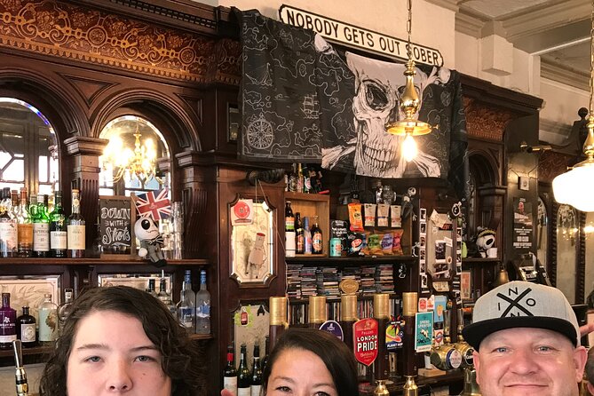 Private Beatles and London Rock Tour in Electric Taxi - Visiting Beatle Residences in Marylebone