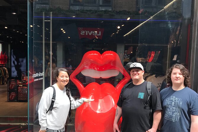 Private Beatles and London Rock Tour in Electric Taxi - Included Comforts and Extras