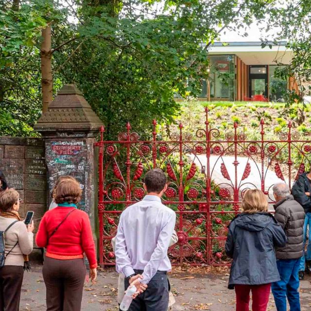 Private Beatles & Beer Bus tour 4 hour & drinks 1-8 people - Discover Liverpools Beatles Heritage and Local Pubs in a 4-Hour Private Tour