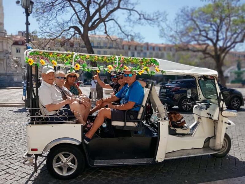 Private Belém Tuk Tuk Tour: Lisbons Historic Highlights . - The Guide’s Role and Storytelling Style