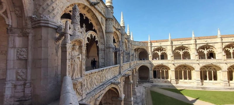 Private Belém Walking Tour+AM Skip-the-Line Monastery Acces - Exploring the UNESCO-listed Jerónimos Monastery with Skip-the-Line Access