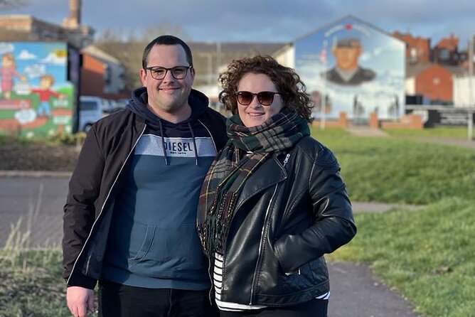 Private Belfast Mural & Giant's Causeway Tour from Belfast (2 in 1) - Exploring Dunluce Castle’s Medieval Ruins