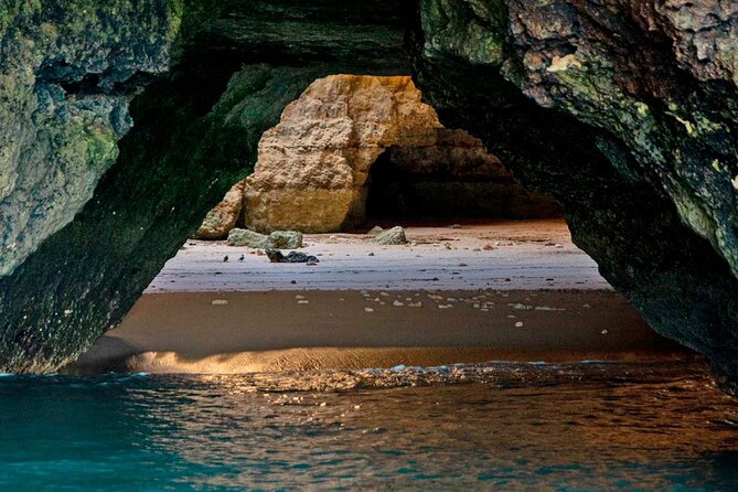 Private Benagil Caves Tour from Armação De Pêra - Who Should Consider This Tour?