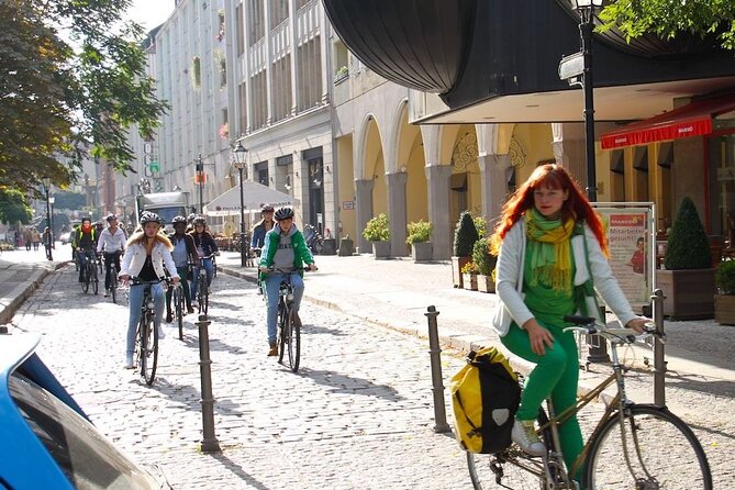 Private Berlin 3-Hour Bike Tour: Berlin's Best - The Experience of a Guided Bike Tour in Berlin