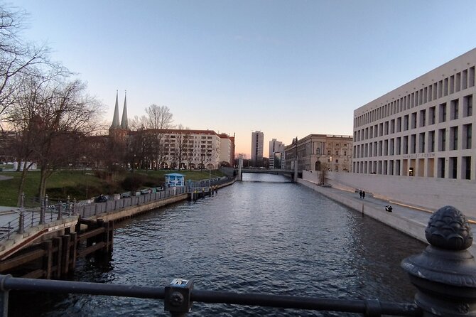 Private Berlin by Evening/Night -(Multi)Rickshaw - Taylor Made - Why Choose This Night Rickshaw Tour in Berlin?