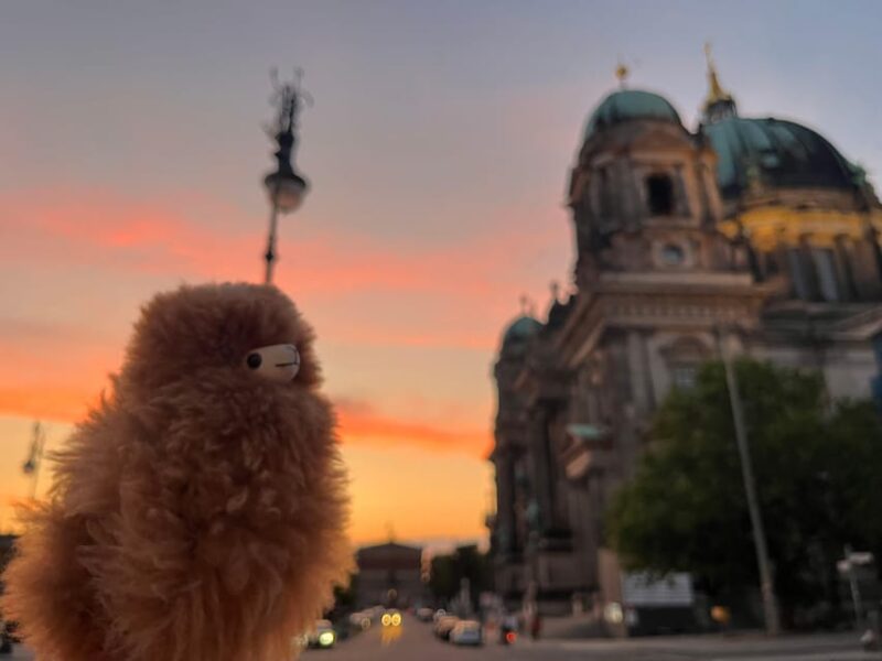 Private Berlin City Tour 3-4 hours - Exploring the Soviet Memorial and Its Significance