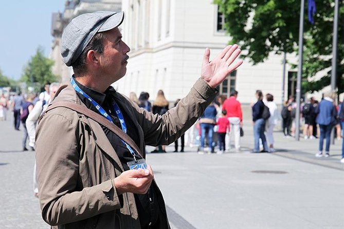 Private Berlin Custom Half-Day Tour with Private Driver and Guide - The Art of the East Side Gallery and Berlin Wall