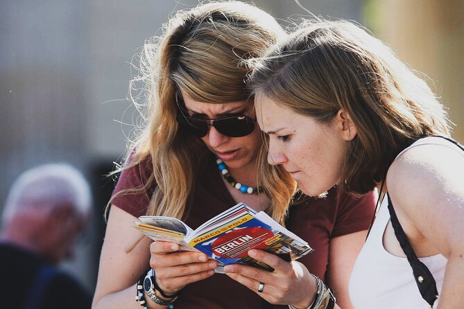 Private Berlin WWII and Cold War History Tour with Local Expert Guide - Starting Point at Oranienburger Strasse in West Berlin