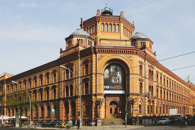 Private Berlin WWII and Cold War History Tour with Local Expert Guide - Cold War Hotspots: Checkpoint Charlie and Wilhelmstrasse
