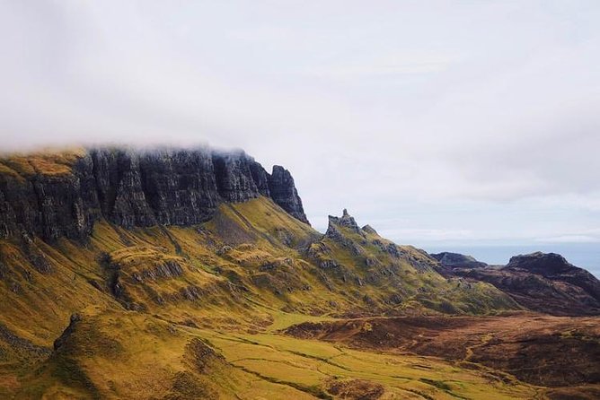 Private Bespoke Skye Tour - The Scenic Beauty of Sligachan Old Bridge and the Cuillin Mountains