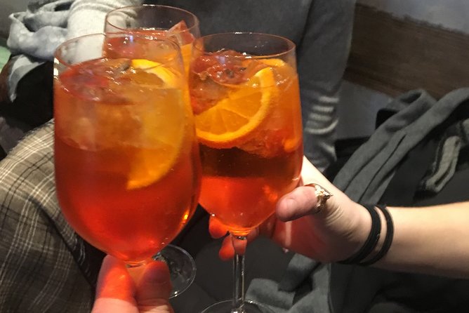 PRIVATE - Best Munich Cocktail Tour - all inclusive - The Experience Provider: BlackBook Tours