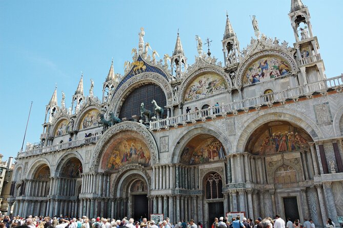 Private Best of Venice Walking Tour with St Mark's Basilica - Inside St. Mark’s Basilica: Marvel at the Glittering Mosaics