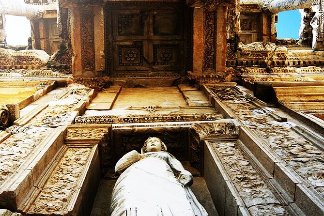 Private Biblical Ephesus Tour from Kusadasi Port with Lunch - Discovering Ephesus and Its Iconic Monuments