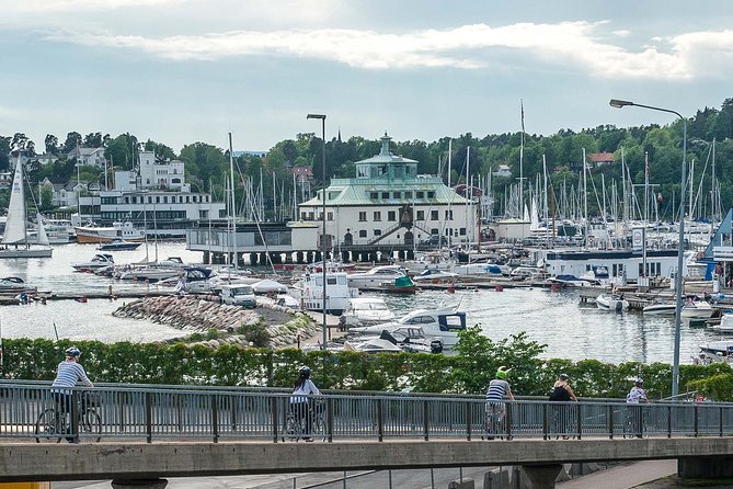 Private Bike Tour (3 hours) - Tjuvholmen Neighborhood and Modern Oslo Views