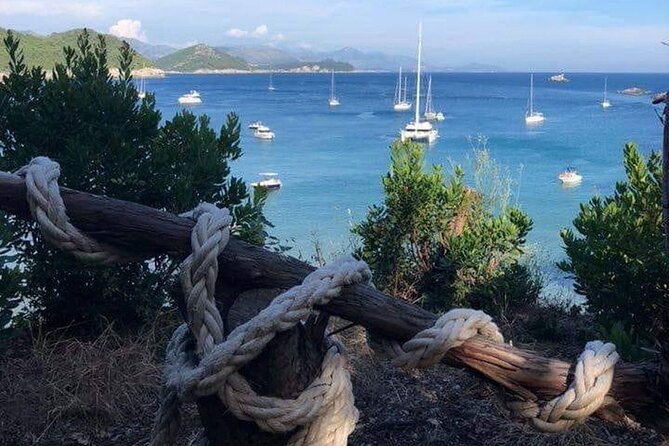 Private Boat Birthday Party in Sunj Island - The Lunch and Celebration on Sunj Island