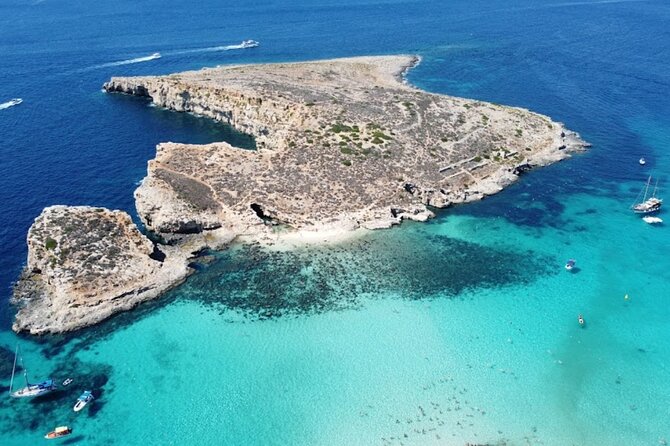 Private Boat, Blue lagoon, Crystal lagoon Comino, Gozo Malta Ultimate Highlights - The Experience of the Skippers and Guides