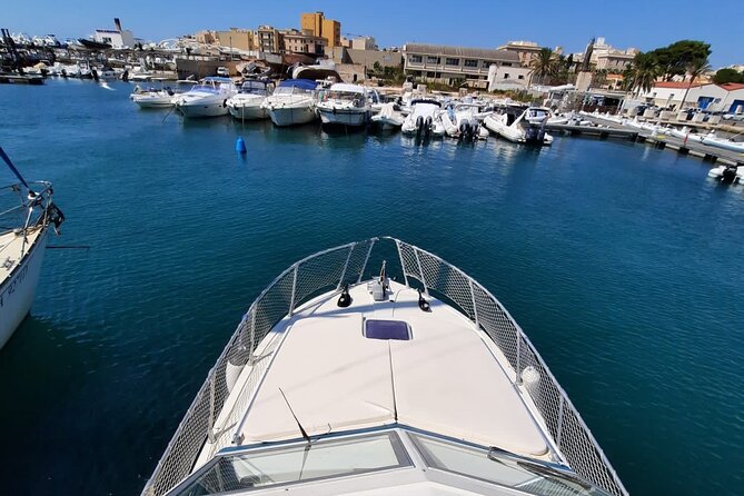 Private Boat Excursion Taormina - Giardini Naxos With Lunch - Gourmet Lunch with Local Fish, Wine, and Fruit