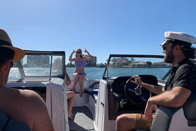 Private Boat: Island Cruise and Dolphins - Included and Not Included in the Tour