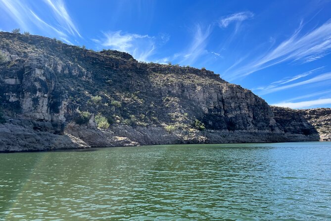 Private Boat Rental w/Captain in Lake Pleasant Arizona - The Captain’s Expertise and Personal Touch