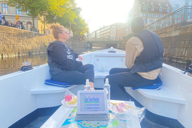 Private Boat Ride in Gothenburg with pickup - The Role of Snacks, Water, and WiFi Onboard