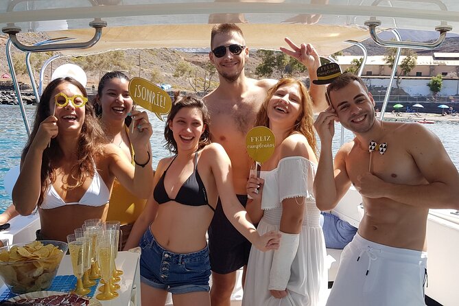 Private boat tour - Food, Drinks, and Onboard Comforts