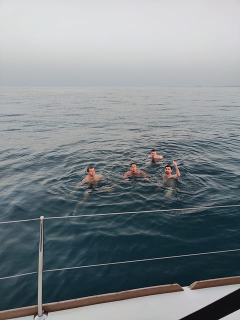 Private boat tour (2h) - The Experience of Sailing Along the Valencian Coast