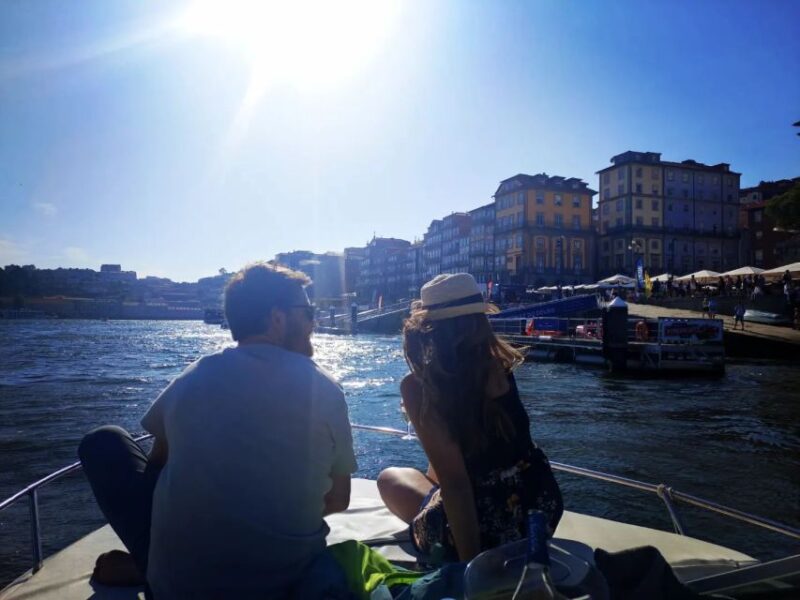 Private Boat Tour 6 Bridges 1h30, up to 6px Sunset Option - Landmark Views: Porto and Vila Nova de Gaia