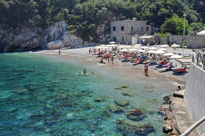Private Boat Tour Along the Amalfi Coast - The Skipper and Assistant: Knowledgeable and Friendly Guides