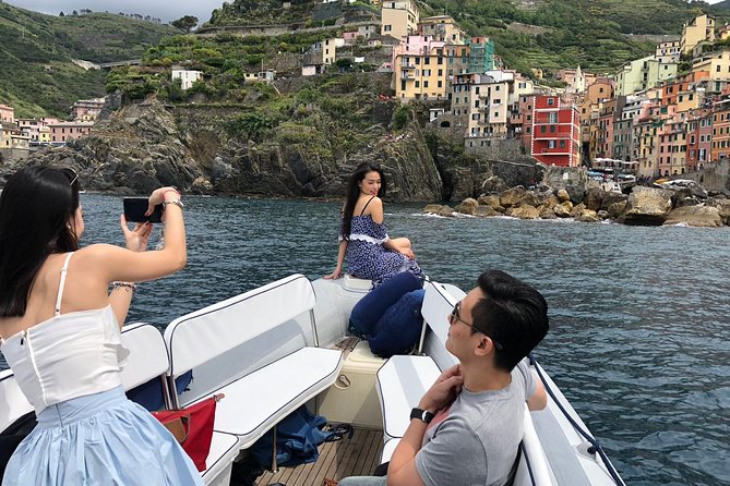 Private Boat Tour Along the Cinque Terre - Sunset Views and Scenic Photo Opportunities
