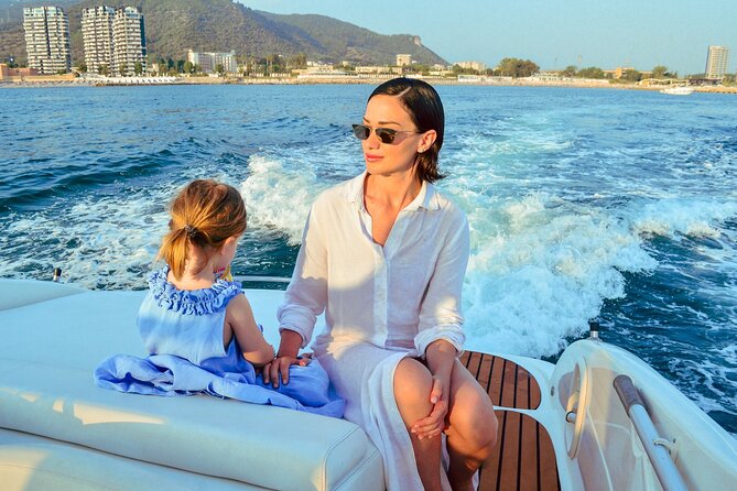 Private boat tour Amalfi Coast - Visiting Maiori and Pandoras Grotto