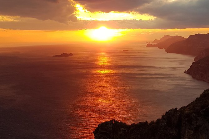 Private boat tour among the wonders of Capri and Positano - Key Points