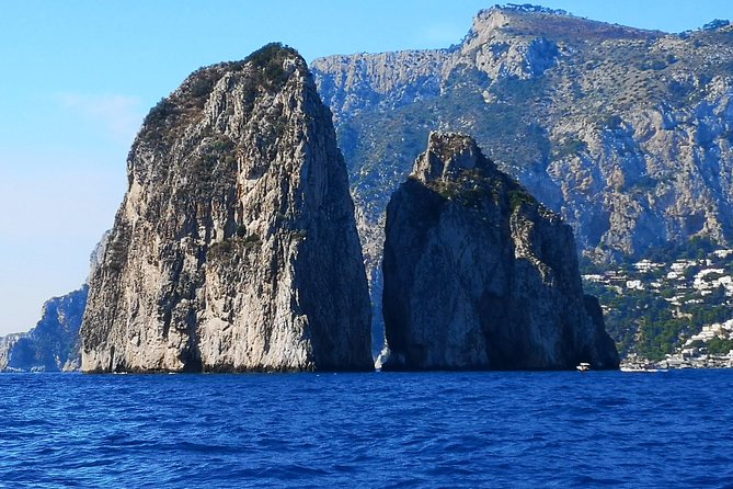 Private boat tour around Capri with Classy Gozzo - Key Points