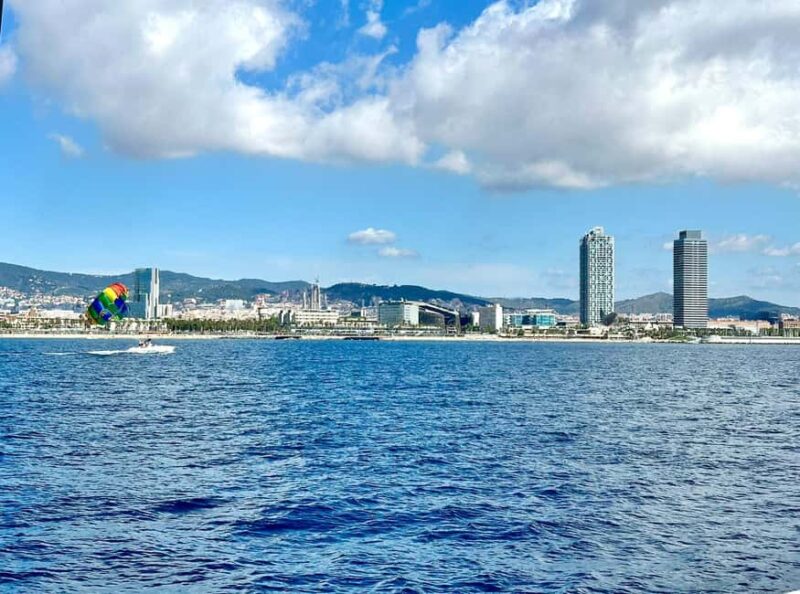 Private boat tour, Barcelona, Badalona, until 9 people. - The Experience for Families and Children