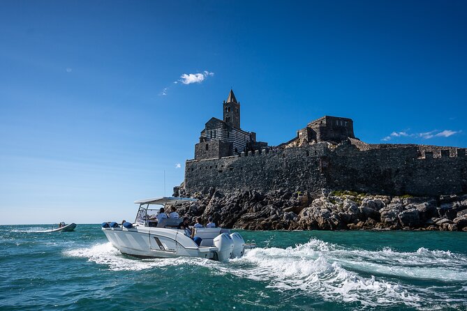 Private Boat Tour Cinque Terre and Gulf of Poets - Flyer 9 - Cruising Around Palmaria Island and Scenic Circuits