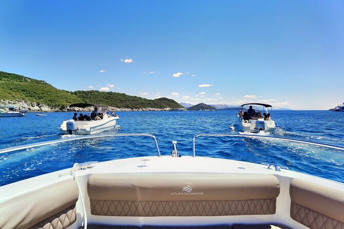 Private boat Tour - Dubrovnik Old Town and Elaphite islands - Comfortable and Family-Friendly Boat Design