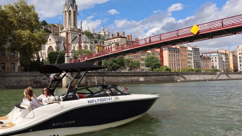 Private boat tour in Lyon city center with skipper - Sightseeing Along the Rhône and Saône Rivers