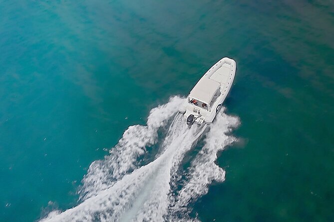 Private boat Tour in Santorini - The Experience of the Captain: Personalized Service