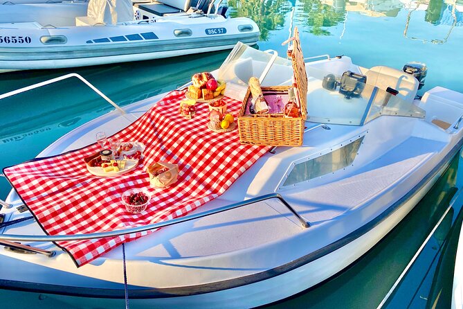 Private Boat Tour Nice, Villefranche, St Jean Cap Ferrat - Explore the French Riviera in Comfort with a Private Boat Tour from Nice