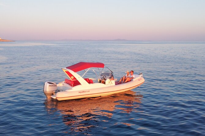 Private boat tour of Red rocks & Pakleni islands - Discovering Zarae Bays on Hvar’s Southern Coast