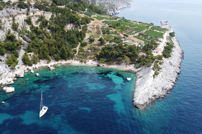 Private boat tour of Red rocks & Pakleni islands - Exploring Lucisca Beach: A Secluded Spot