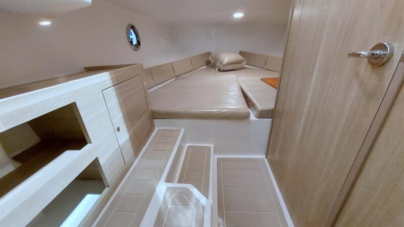 Private Boat Tour of the Amalfi Coast and Capri From Amalfi - Food, Drinks, and Relaxation on Board