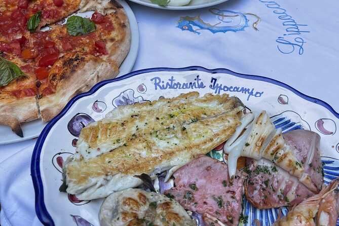 Private boat tour of the Amalfi coast or Capri - Exploring Capri and the Li Galli Islands