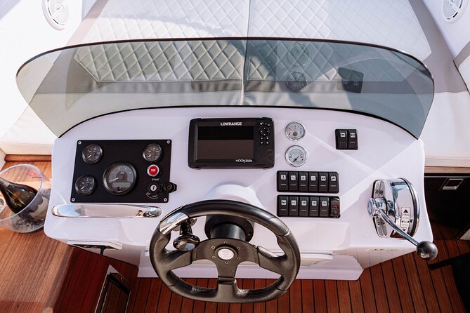 Private Boat Tour on Lake Como - Scenic Highlights: Waterfalls and Islands