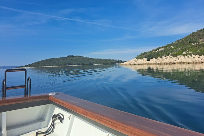 Private Boat Tour to Croatian Islands - Snorkeling and Paddleboarding Equipment Included
