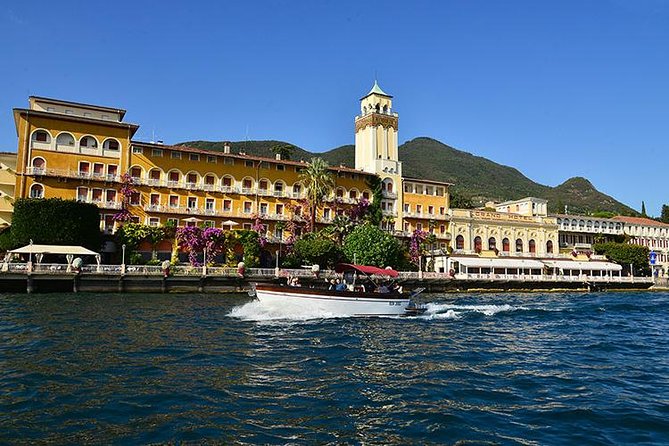 Private boat tour to Isola del Garda and surroundings. - Starting Point at Lungolago Zanardelli in Salò