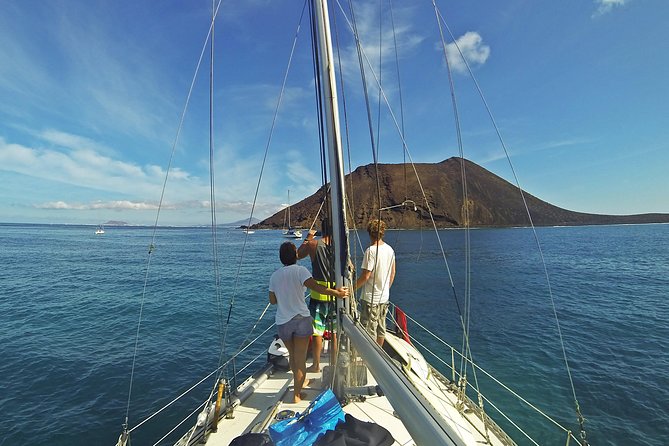 Private Boat Tour to Lobos Island from Corralejo - Sailing from Corralejo to Lobos Island