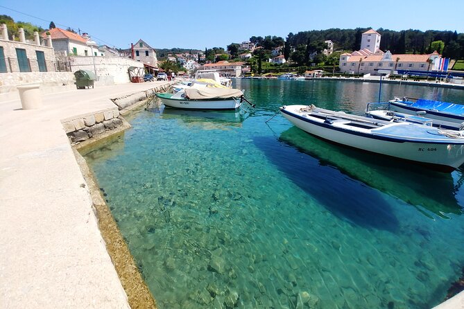 Private Boat tour to the Blue Lagoon & Solta - Swim, Snorkel, Tan and Relax! - Visiting Maslinica: A Peaceful Fishermen’s Town